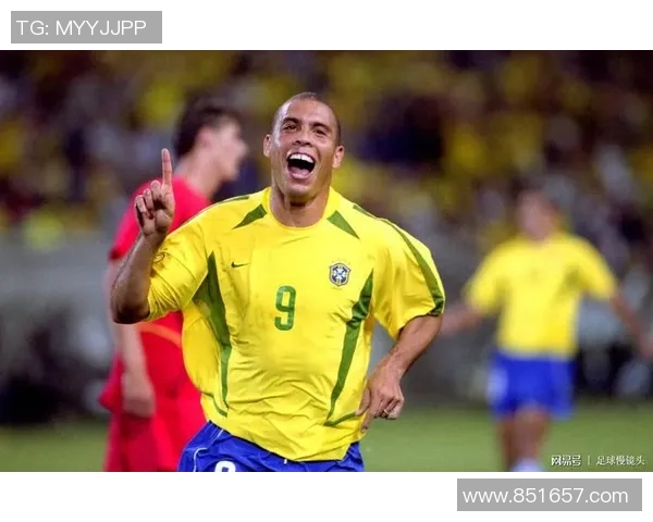 巴西足球明星龅牙仔的传奇故事与辉煌成就解析